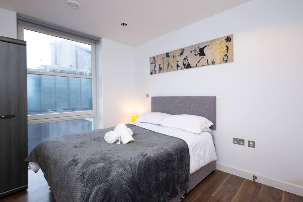Stylish Mediacity 2Bed, Sleeps 6, Amazing Views Manchester Esterno foto