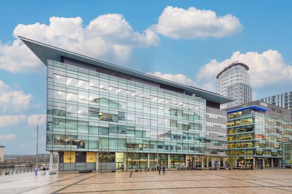 Stylish Mediacity 2Bed, Sleeps 6, Amazing Views Manchester Esterno foto