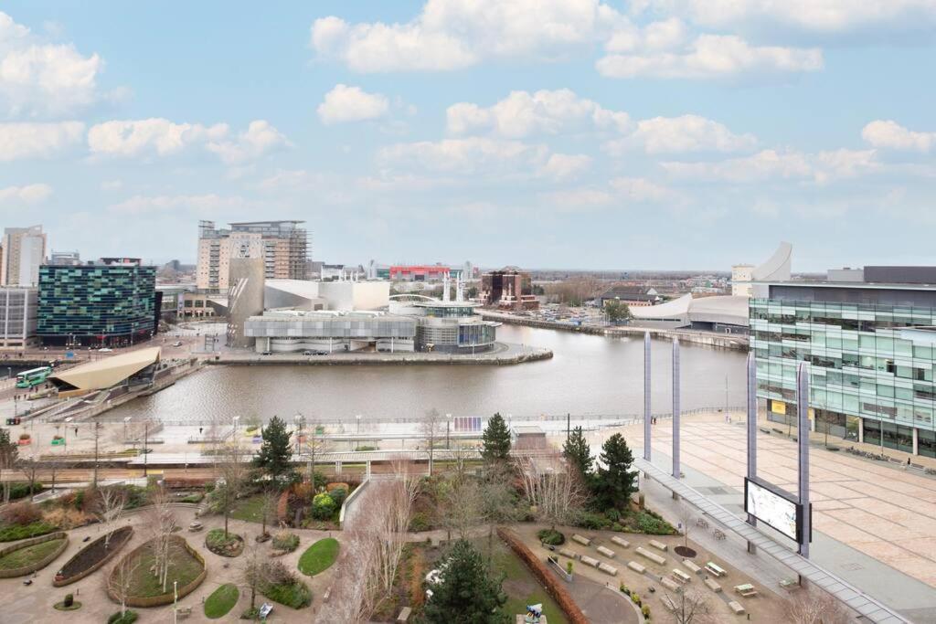 Stylish Mediacity 2Bed, Sleeps 6, Amazing Views Manchester Esterno foto