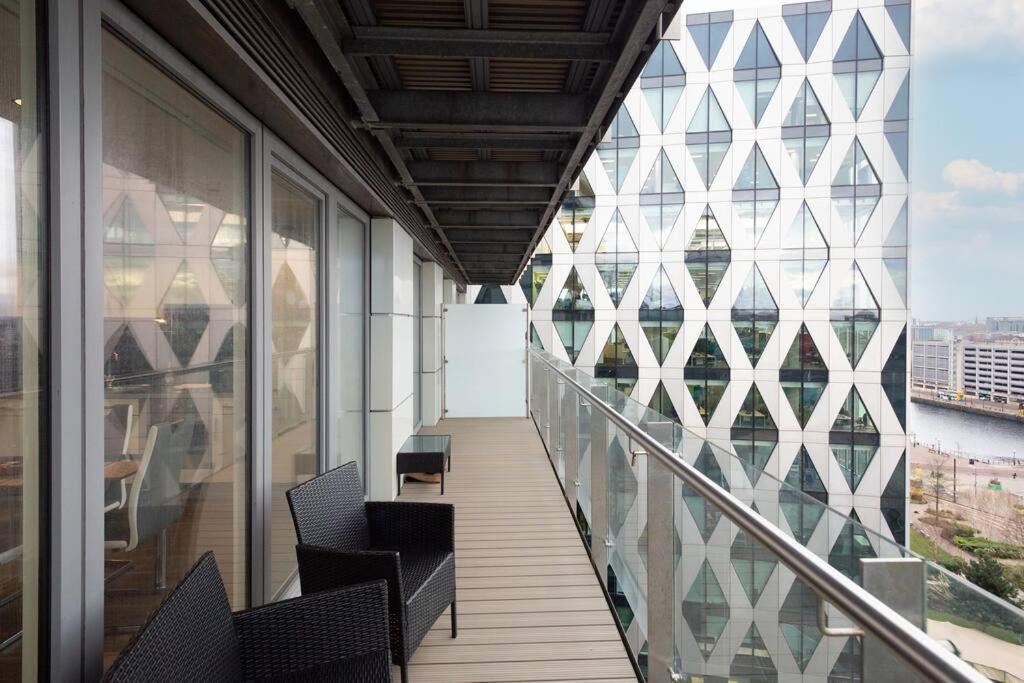Stylish Mediacity 2Bed, Sleeps 6, Amazing Views Manchester Esterno foto
